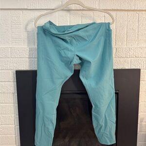 Lululemon pocket leggings 14